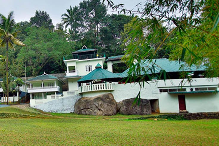 Aruvi Resorts