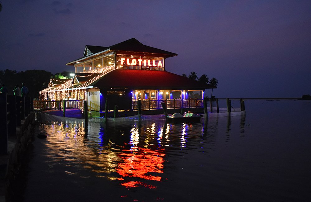 Flotilla Floating Restaurant 
